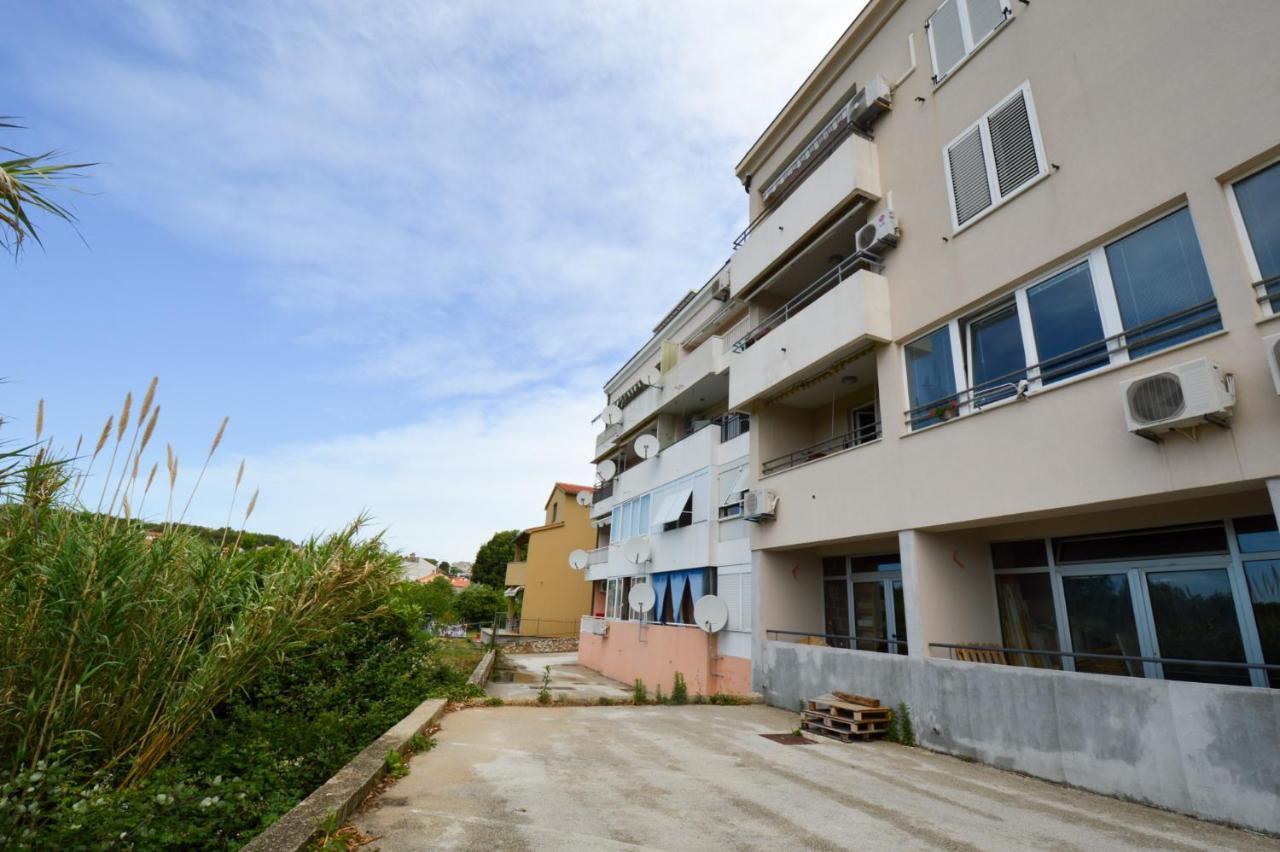 Lungo Mare Apartamento PUY Exterior foto
